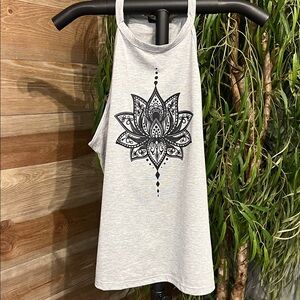 NWT Emery Rose gray racer back tank with navy lotus flower  XL
